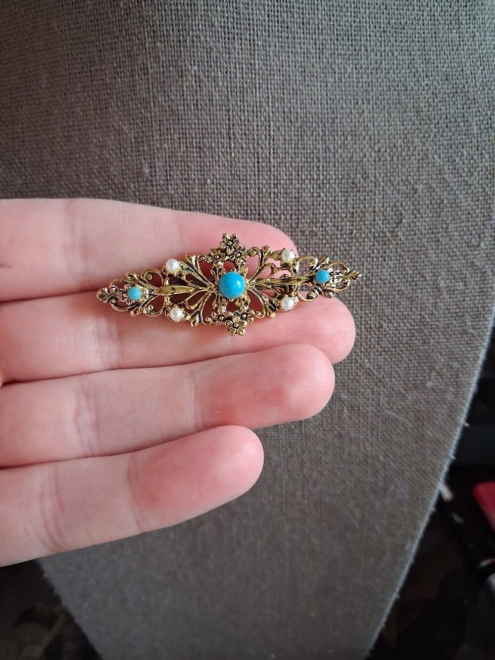 Vintage Gerry's Victorian style brooch